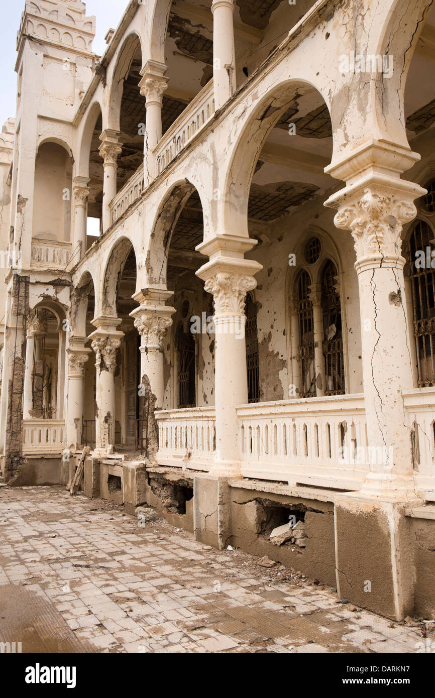 Africa, Eritrea, Massawa, Old Town, Banco d’Italia, former bank, battle damaged structure Stock Photo