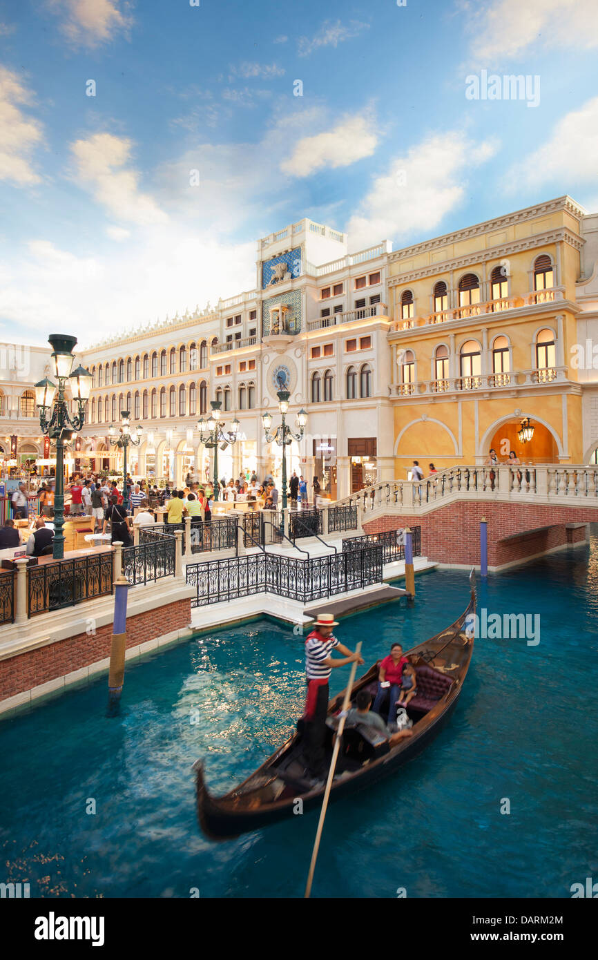 Interior of the venetian hotel las vegas hi-res stock photography and ...