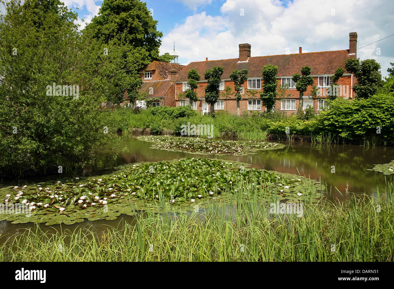 Matfield Row of terraced houses overlooking the pond at Matfield Kent Stock ...