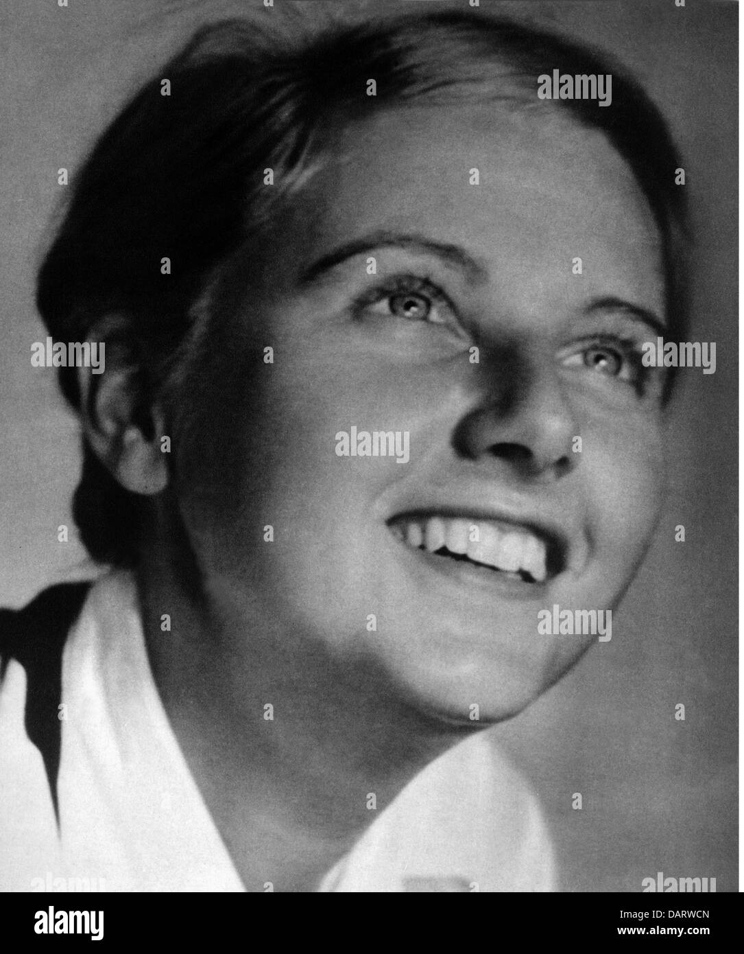 National Socialism, organisations, League of German Girls (Bund Deutscher Maedel, BDM), BDM maiden, portrait, late 1930s, Additional-Rights-Clearences-Not Available Stock Photo