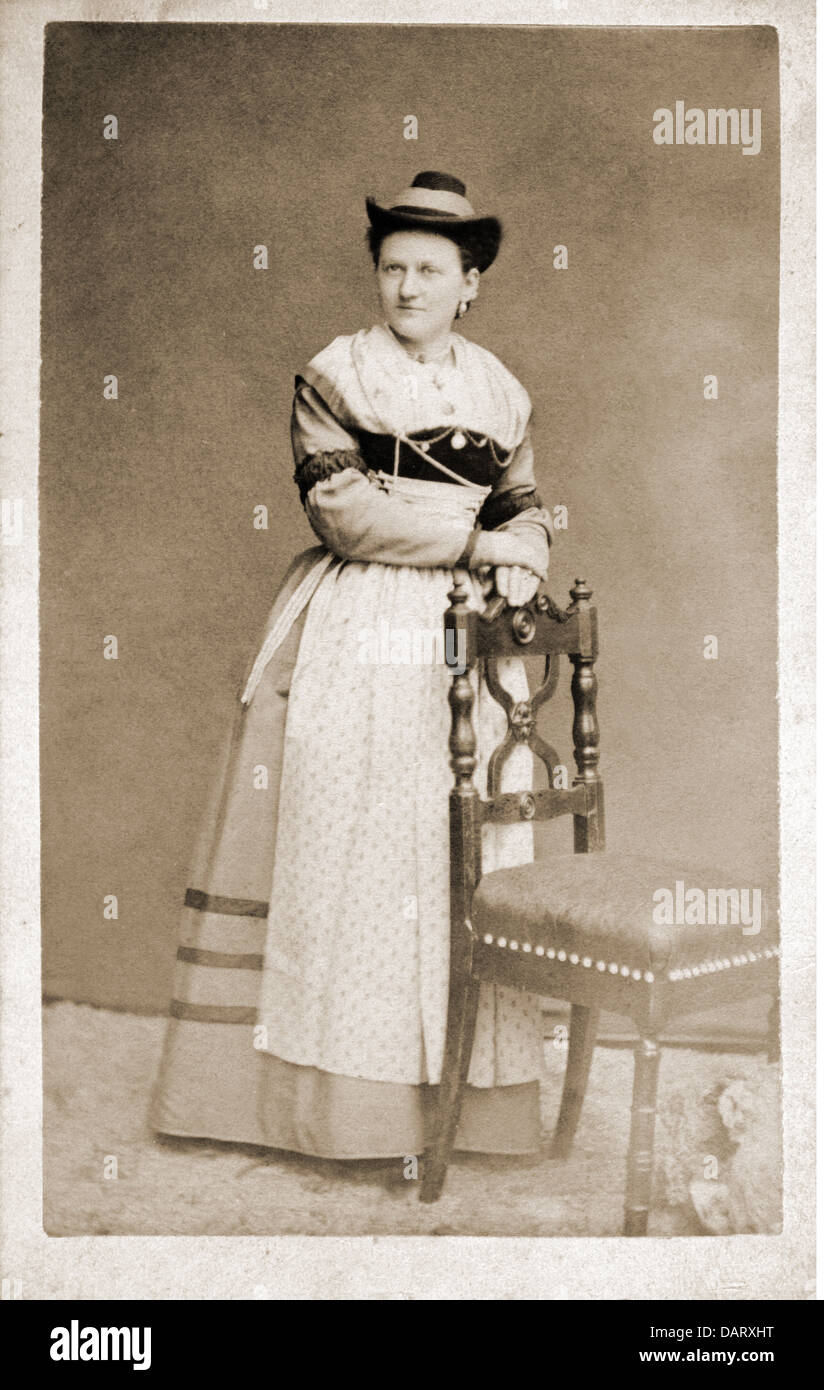 people, historic, women, woman with chair, full length, carte-de-visite by August Selzsam, Munich, Germany, circa 1900, Additional-Rights-Clearences-Not Available Stock Photo