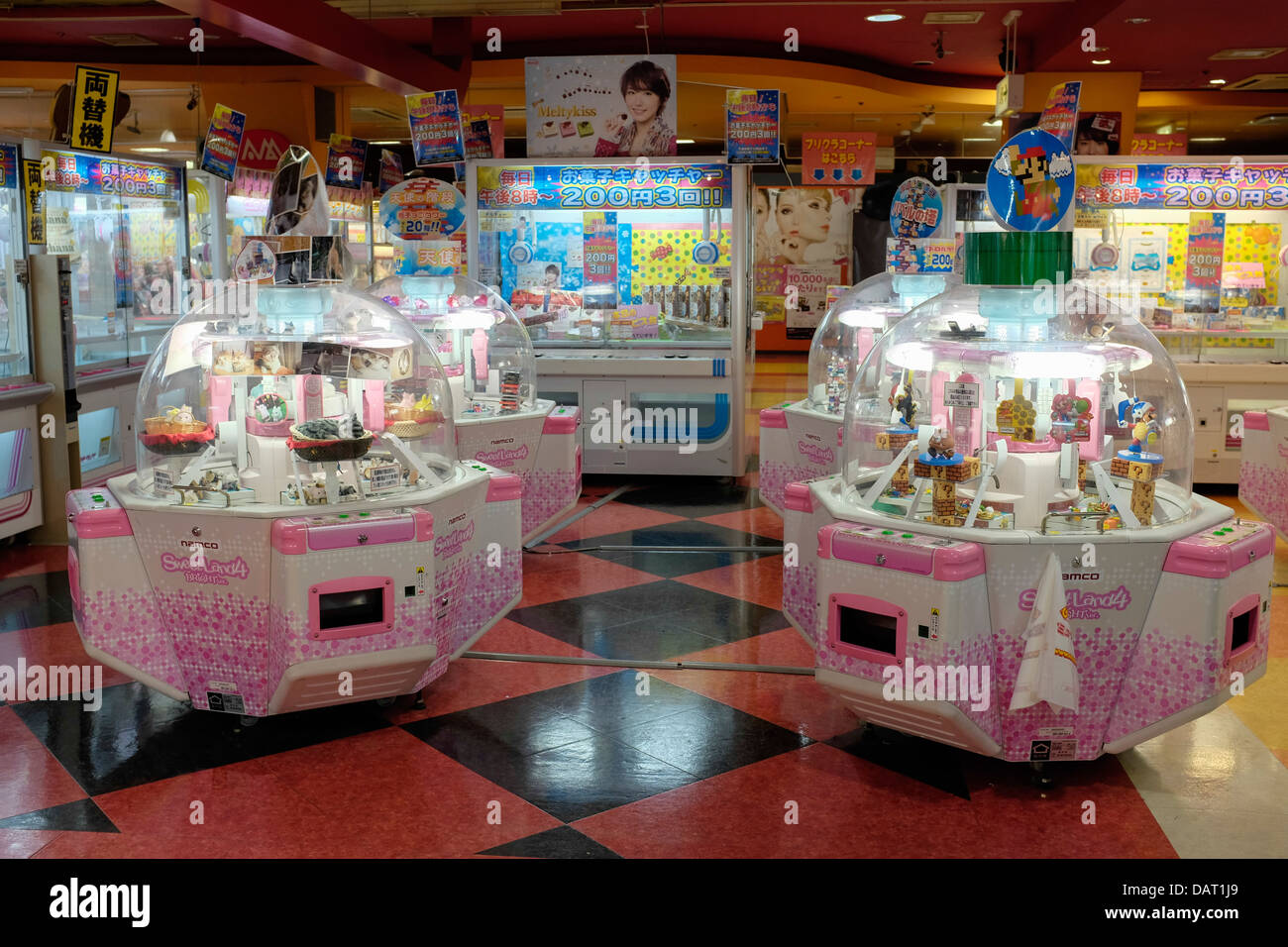 A Claw Crane Game Arcade in Dotonburi, Osaka, Japan Stock Photo Alamy