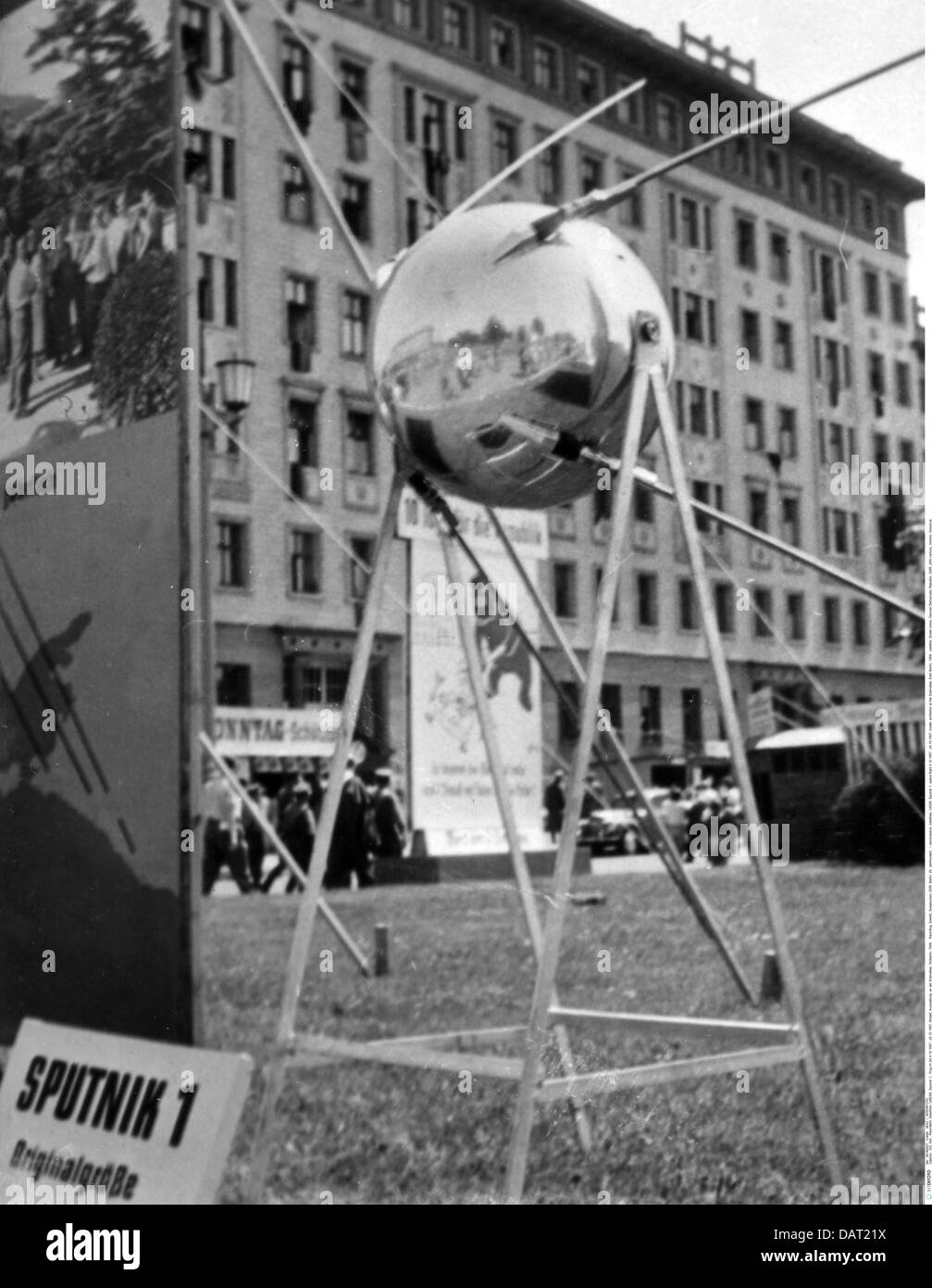 astronautics, satellites, USSR, Sputnik 1, space flight 4.10.1957 - 24.10.1957, reconstruction, exhibition at the Stalinallee, East Berlin, 1959, satellite, Soviet Union, German Democratic Republic, GDR, 20th century, historic, historical, exhibit, exhibits, 1950s, people, Additional-Rights-Clearences-Not Available Stock Photo