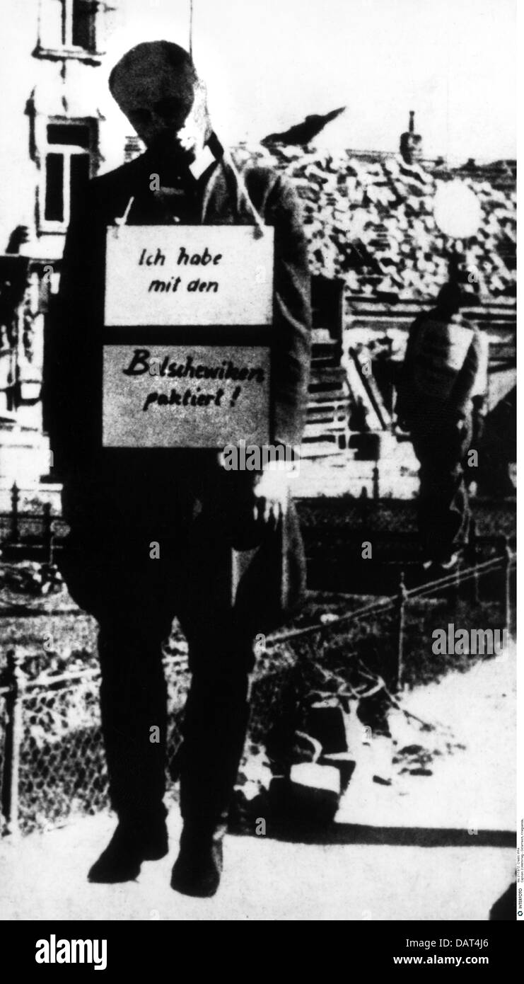 National Socialism / Nazism, resistance, Austria, hanged member of the resistance group of Major Carl Szokoll, Vienna Florisdorf, 8.4.1945, Additional-Rights-Clearences-Not Available Stock Photo