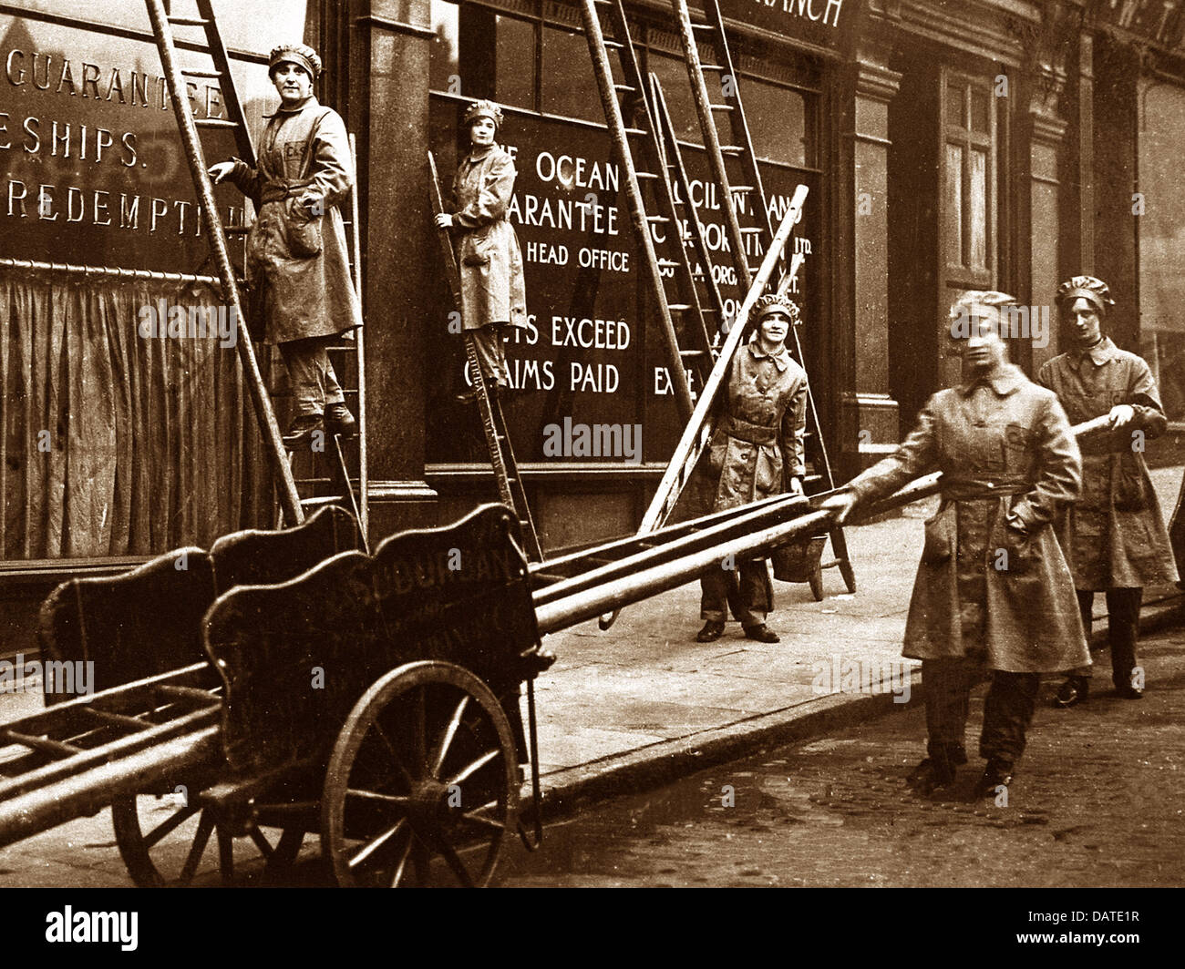Newcastle Upon Tyne Lady Window Cleaners early 1900s Stock Photo Alamy