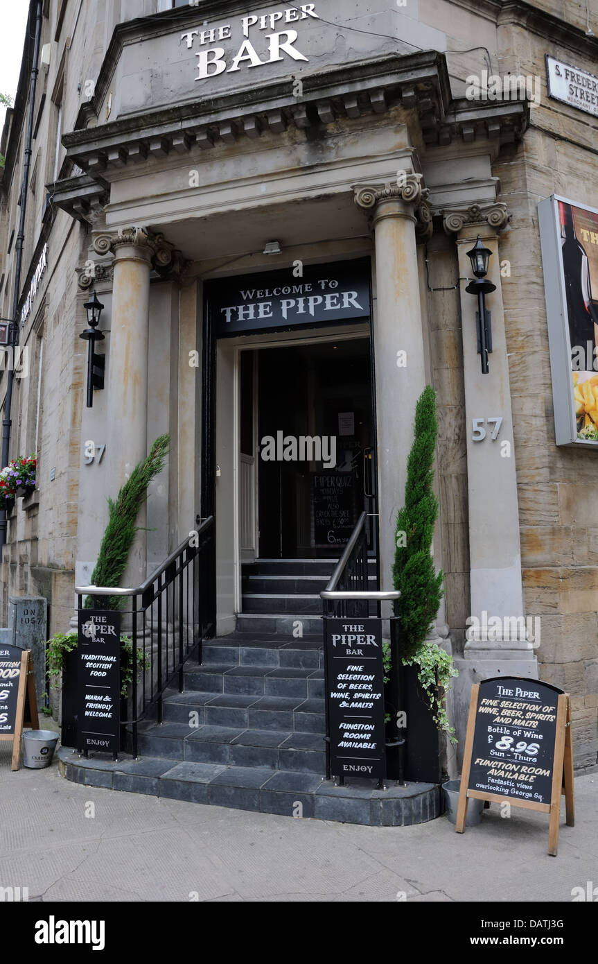 The piper whisky bar and restaurant in George Square, Glasgow, Scotland, UK Stock Photo