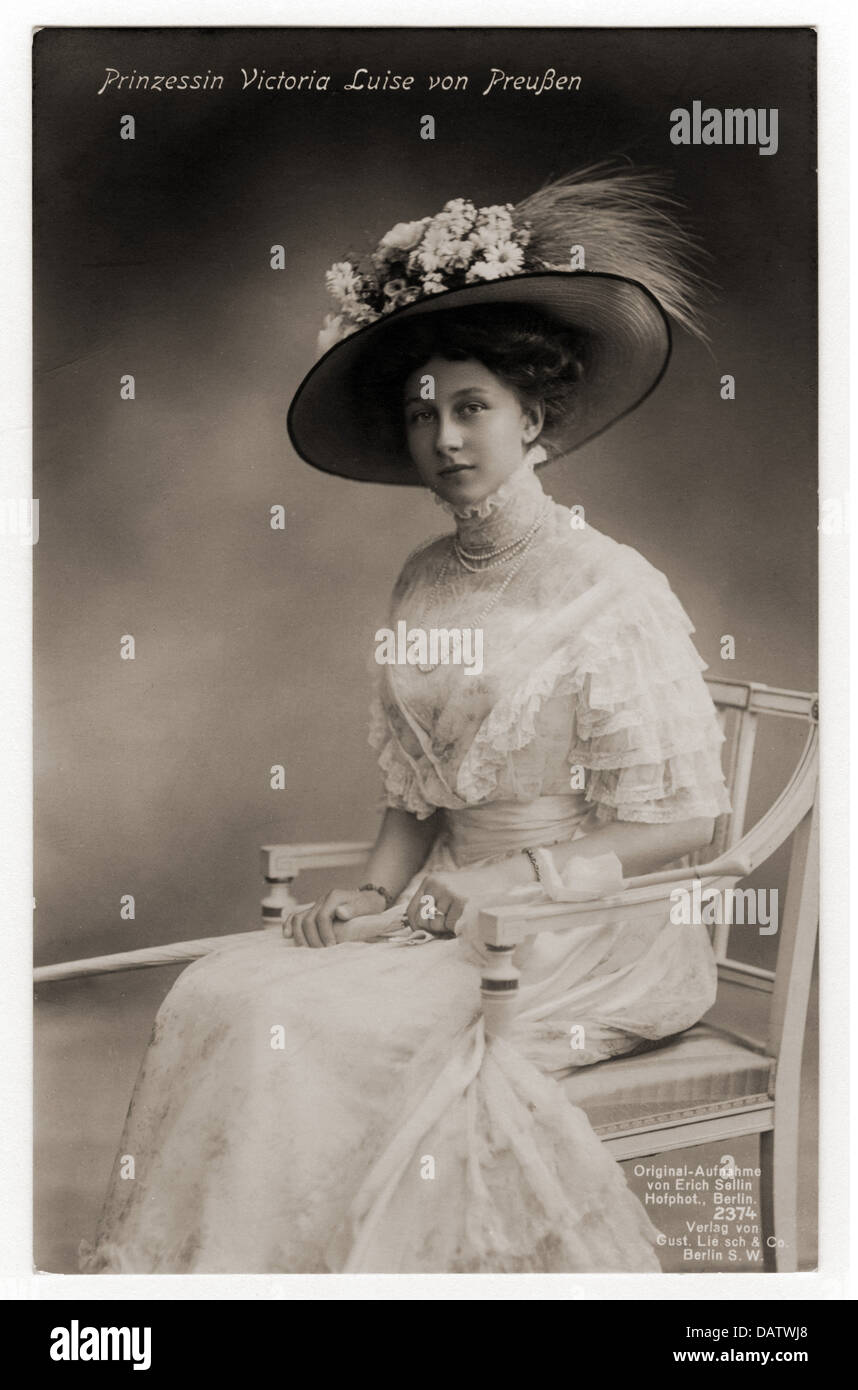 Victoria Louise, 13.9.1892 - 11.12.1980, Duchess of Brunswick 2.11.1913 - 8.11.1918, half length, picture postcard, Erich Sellin, Berlin, 1912, Stock Photo
