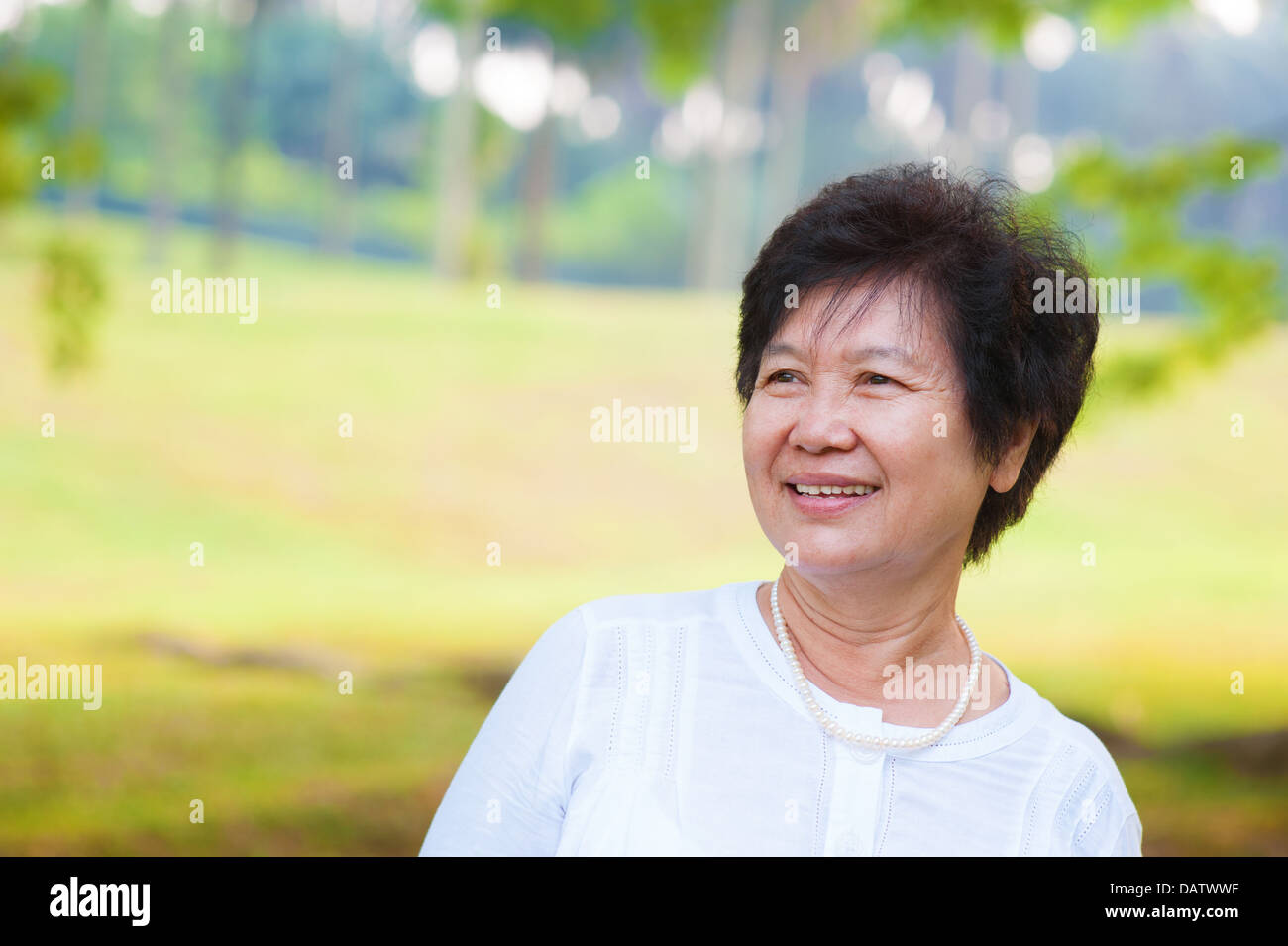 Asian woman 60s hi-res stock photography and images - Alamy