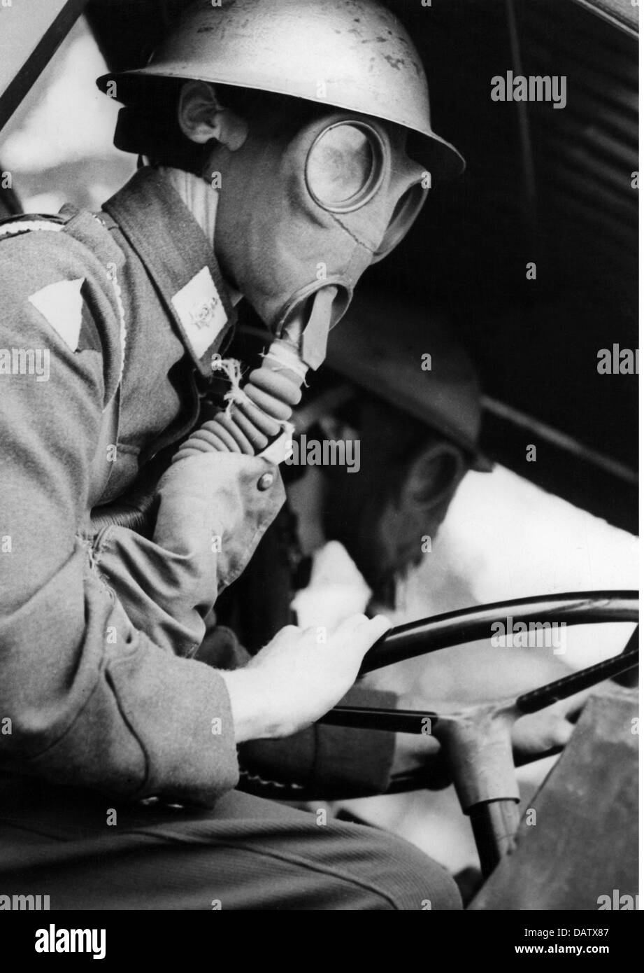 military, Australia, army, soldiers of the first armoured car regiment with gas masks, circa 1940, Additional-Rights-Clearences-Not Available Stock Photo