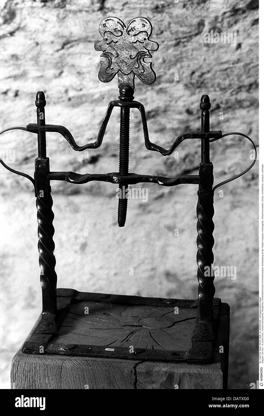 justice, instrument of choke pear, museum of medieval crimes, Rothenburg ob der Tauber, historic, historical, thumbscrews, torture instruments of torture, torture devices, times, Middle Ages, technics, pear of anguish,