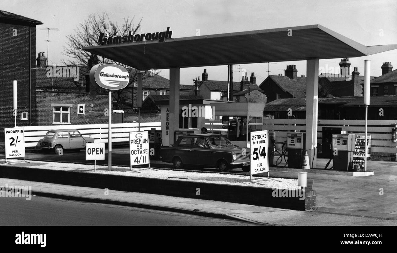 1966 Gainsborough petrol station in Ipswich. Stock Photo