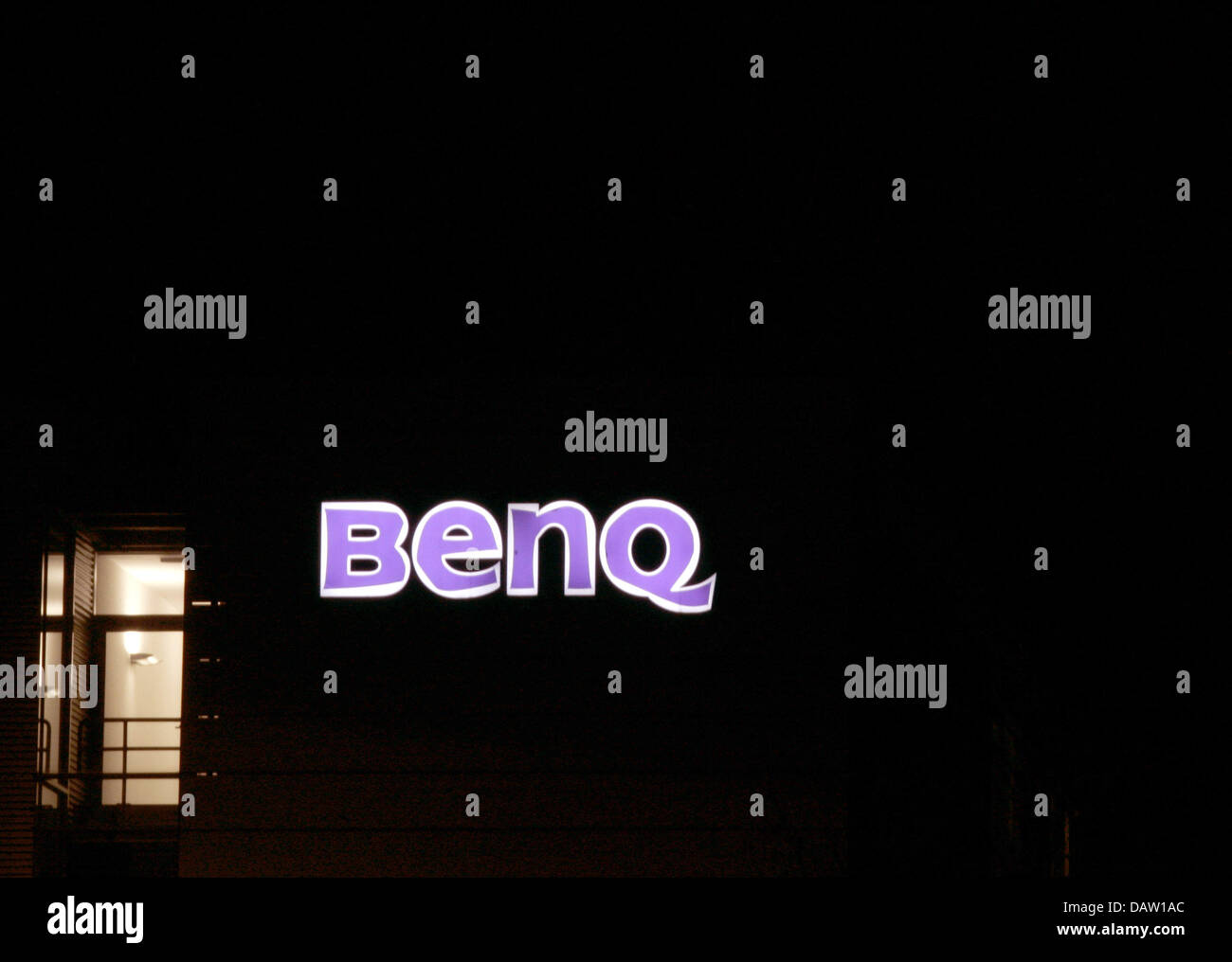 BenQ logo on a 2k monitor editorial image. Image of computing - 165953985