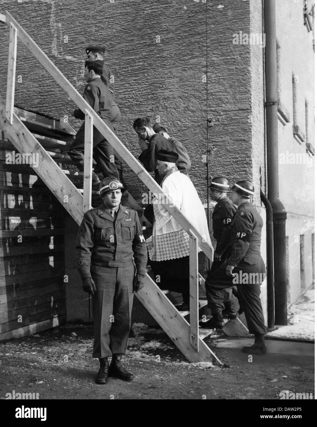 justice, penitentiary system, hanging, execution of Anton Schosser for murdering a shoot down American aviator, Landsberg am Lech, 24.1.1946, Additional-Rights-Clearences-Not Available Stock Photo