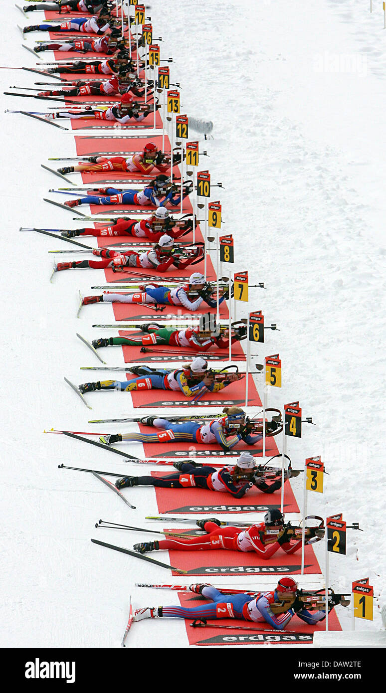 The pack shoots at the Mixed 2x6 and 2x7.5 km Relay of the Biathlon World Cup in Antholtz, Germany, Thursday, 8 February 2007. 11 decisions are on the programme between 2 and 11 February. Photo: Martin Schutt Stock Photo