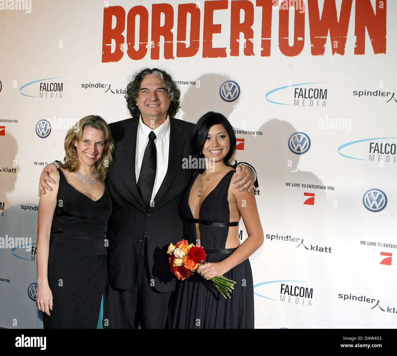 Producer Barbara Martinez Jitner (L-R), US-American filmmaker Gregory Nava and Mexican actress Maya Zapata arrive at the party for the film 'Bordertown' at the 57th Berlinale Film Festival in Berlin, Germany, Thursday, 15 February 2007. Photo: Jens Kalaene Stock Photo