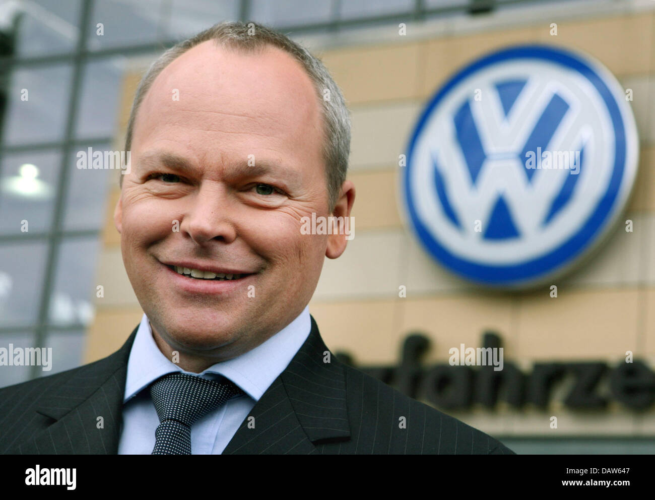 Volkswagen commercial vehicles Р»РѕРіРѕС‚РёРї
