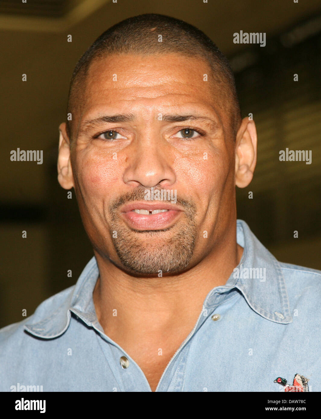USAmerican boxer Virgil Hill shown at the airport in Munich, Germany