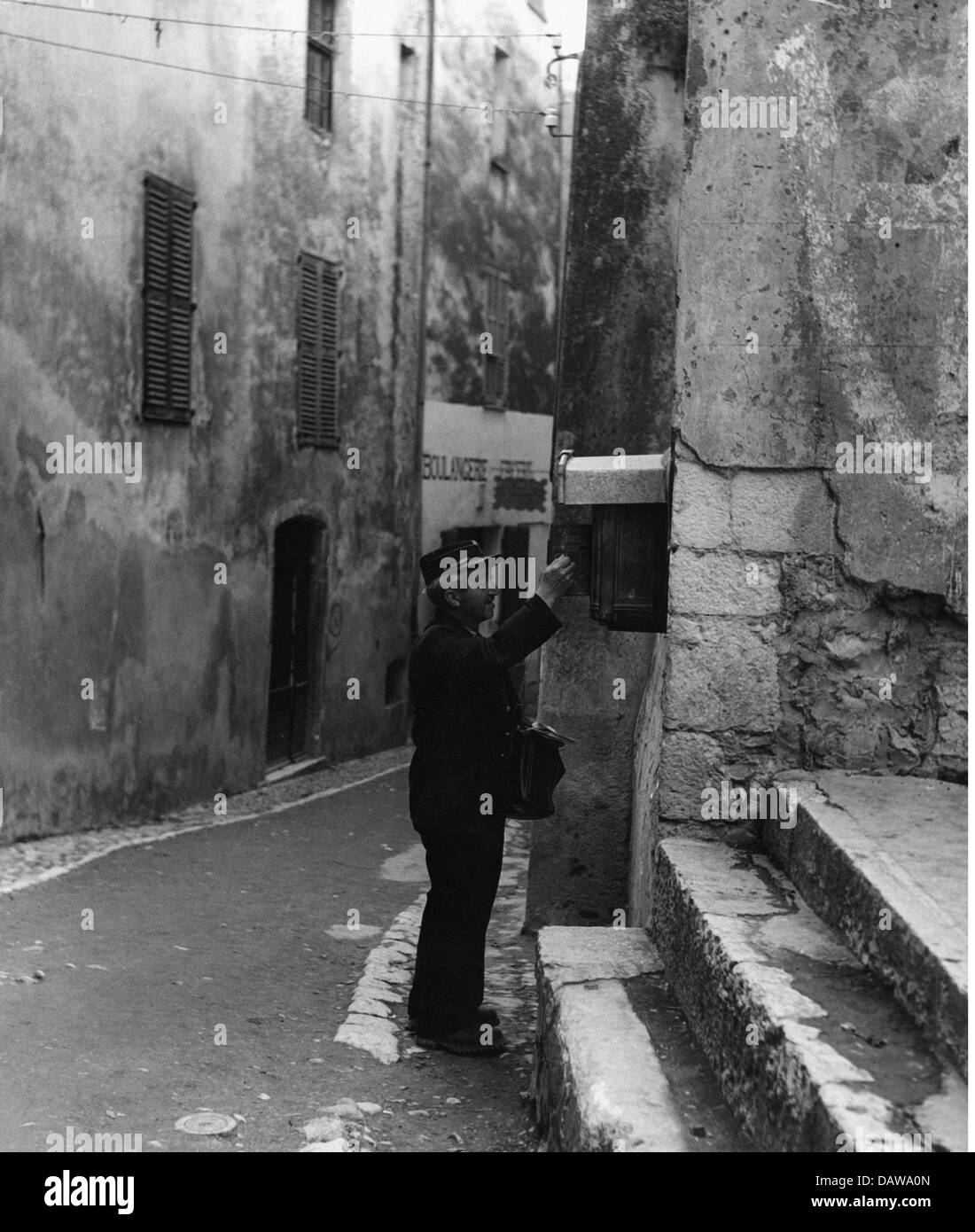 mail / post, postmen, postman Auguste Bertaine emptying a mailbox, Saint-Paul, France, 1950s, , Additional-Rights-Clearences-Not Available Stock Photo