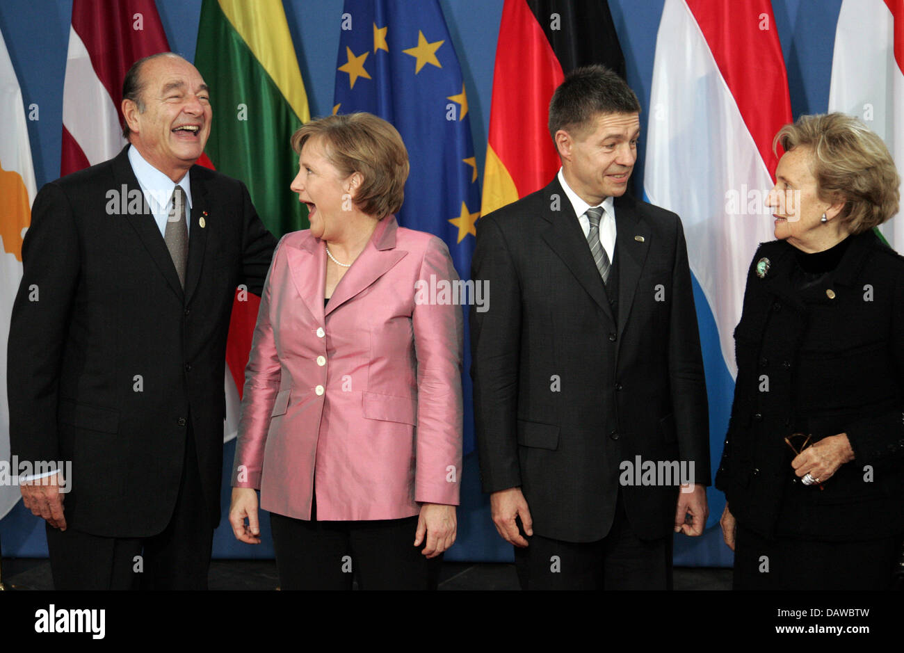 German Chancellor Angela Merkel (2nd from L) and her husband Joachim Sauer (3rd from L) welcome French President Jacques Chirac (L) and his wife Bernadette Chodron de Courcel at the philharmonics in Berlin, Saturday, 24 March 2007. The 50th anniversary of the Treaty of Rome is celebrated this weekend in Berlin. EU heads of state and heads of government gather for an informal meetin Stock Photo