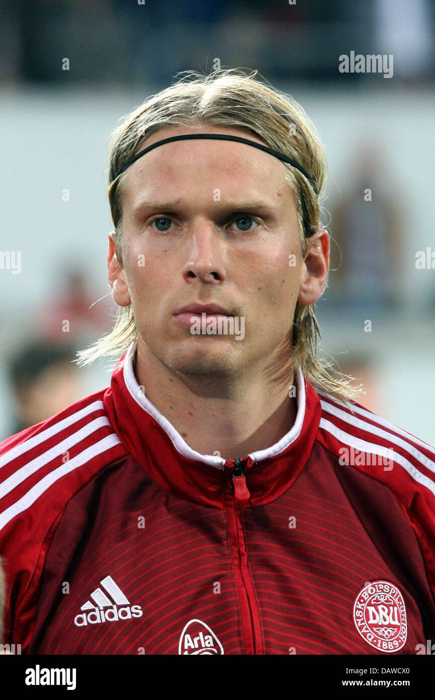 Danish international Christian Poulsen pictured before the test cap Germany v Denmark at the MSV Arena stadium of Duisburg, Germany, Wednesday, 28 March 2007. Denmark defeated Germany 0-1. Photo: Franz-Peter Tschauner Stock Photo