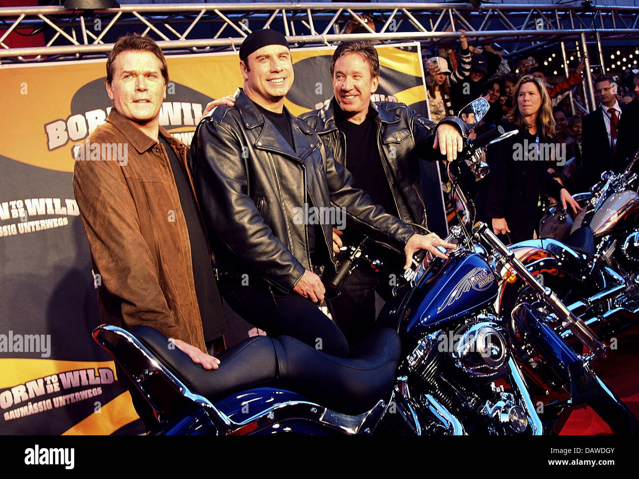 US actors (LR) Ray Liotta, John Travolta and Tim Allex pose for the cameras at the German