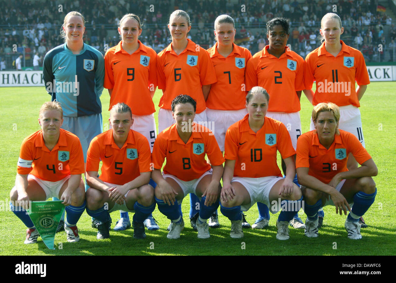 Players of the Dutch women's national team goalkeeper Loes Geurts (back, LR), Claudia van den