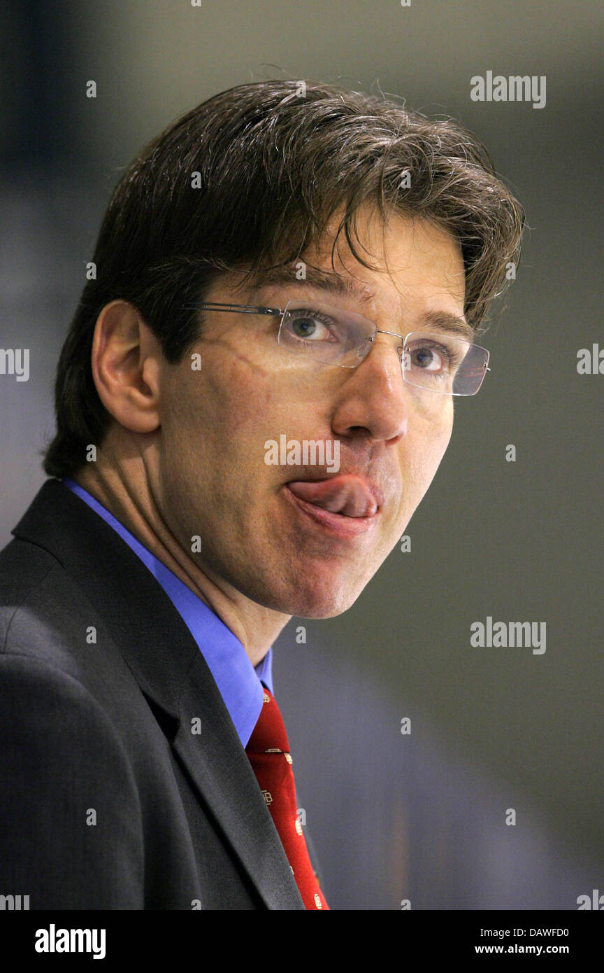 Coach of the German ice hockey national team, Uwe Krupp, pictured during the internationonal match versus Denmark in Kassel, Germany, Thursday 12 April 2007. Photo: Uwe Zucchi Stock Photo