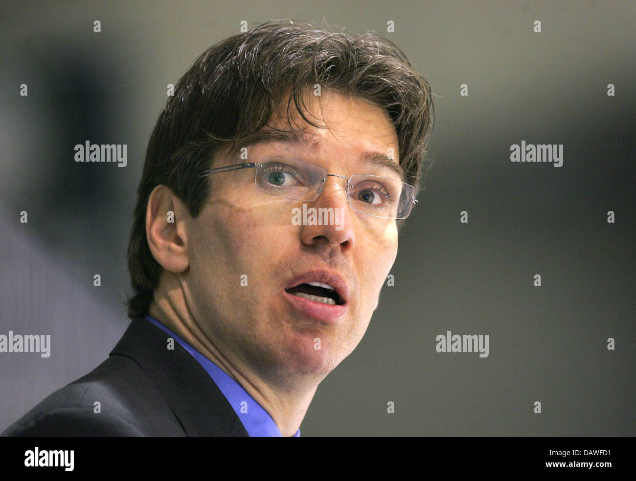 Coach of the German ice hockey national team, Uwe Krupp, pictured during the internationonal match versus Denmark in Kassel, Germany, Thursday 12 April 2007. Photo: Uwe Zucchi Stock Photo