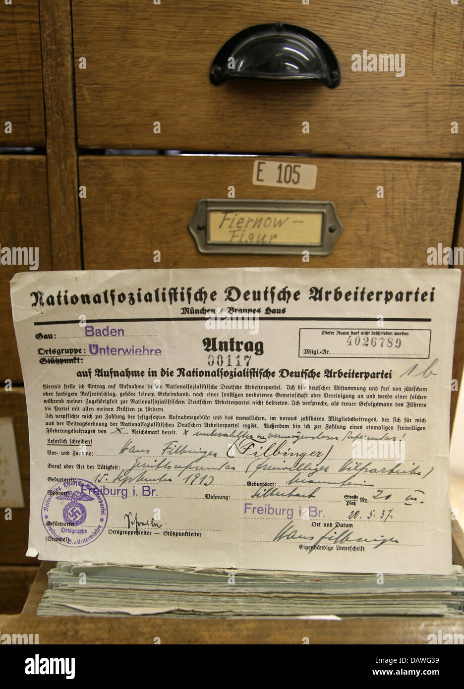The NSDAP membership application form of Hans Filbinger pictured in the federal archive of Berlin, Germany, 17 April 2007. The application form proves controversial reports on a NSDAP membership of former Baden-Wuerttemberg Prime Minister Hans Filbinger who died 01 April 2007. When current Baden-Wuerttemberg Prime Minister Guenther Oetteinger held the funeral speech he entitled Fil Stock Photo