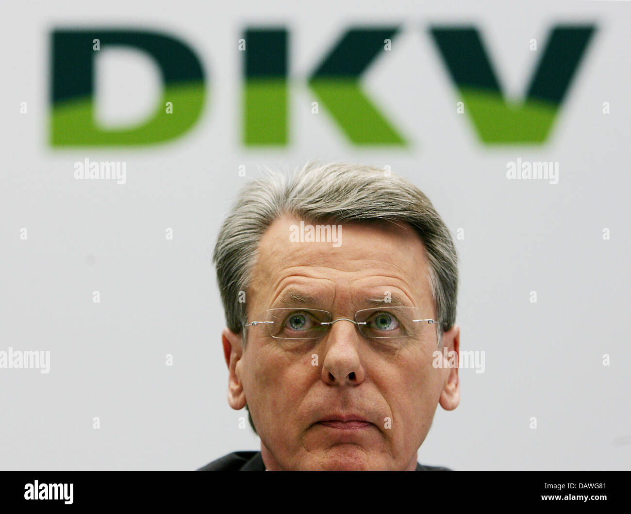 The CEO of the Deutsche Krankenversicherung (DKV) insurance company Guenter Dibbern is pictured at the company's balance press conference in Cologne, Germany, Wednesday 18 April 2007. Photo: Oliver Berg Stock Photo