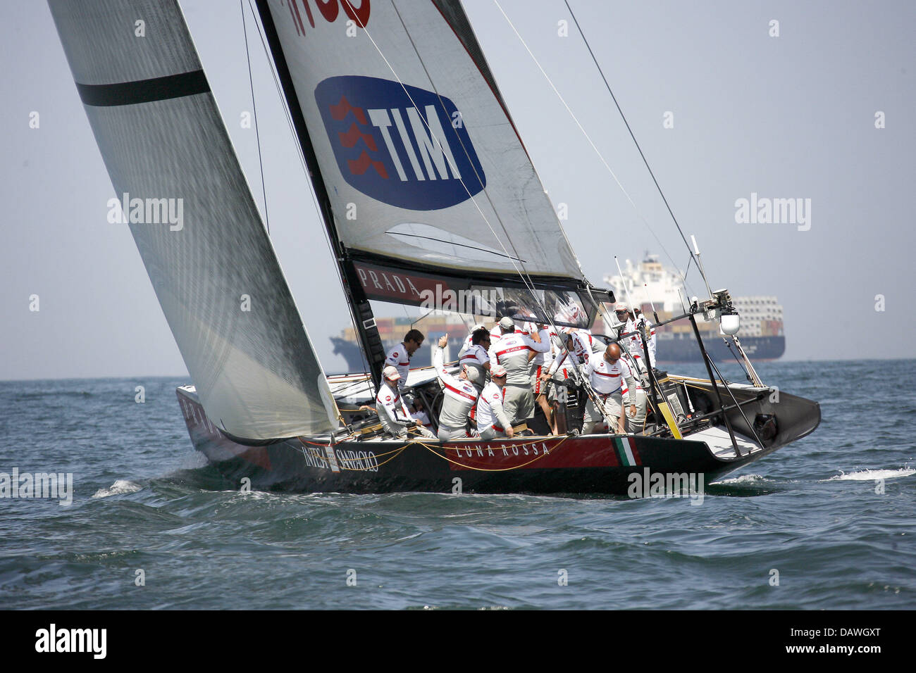 The Italian Luna Rossa Challenge sails the sixth race (Flight 6) of the Louis  Vuitton Cup, the challenge regatta of the America's Cup,Valencia, Spain, 25  April 2007. A challenger will first have