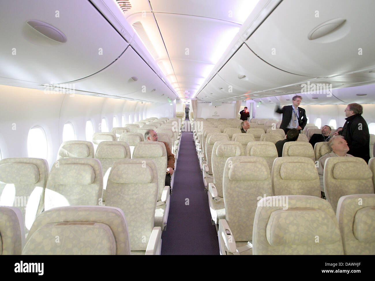 View into the Economy Class of an Airbus A380 in Hamburg, Germany, 17 April 2007. Photo: Ulrich Perrey Stock Photo