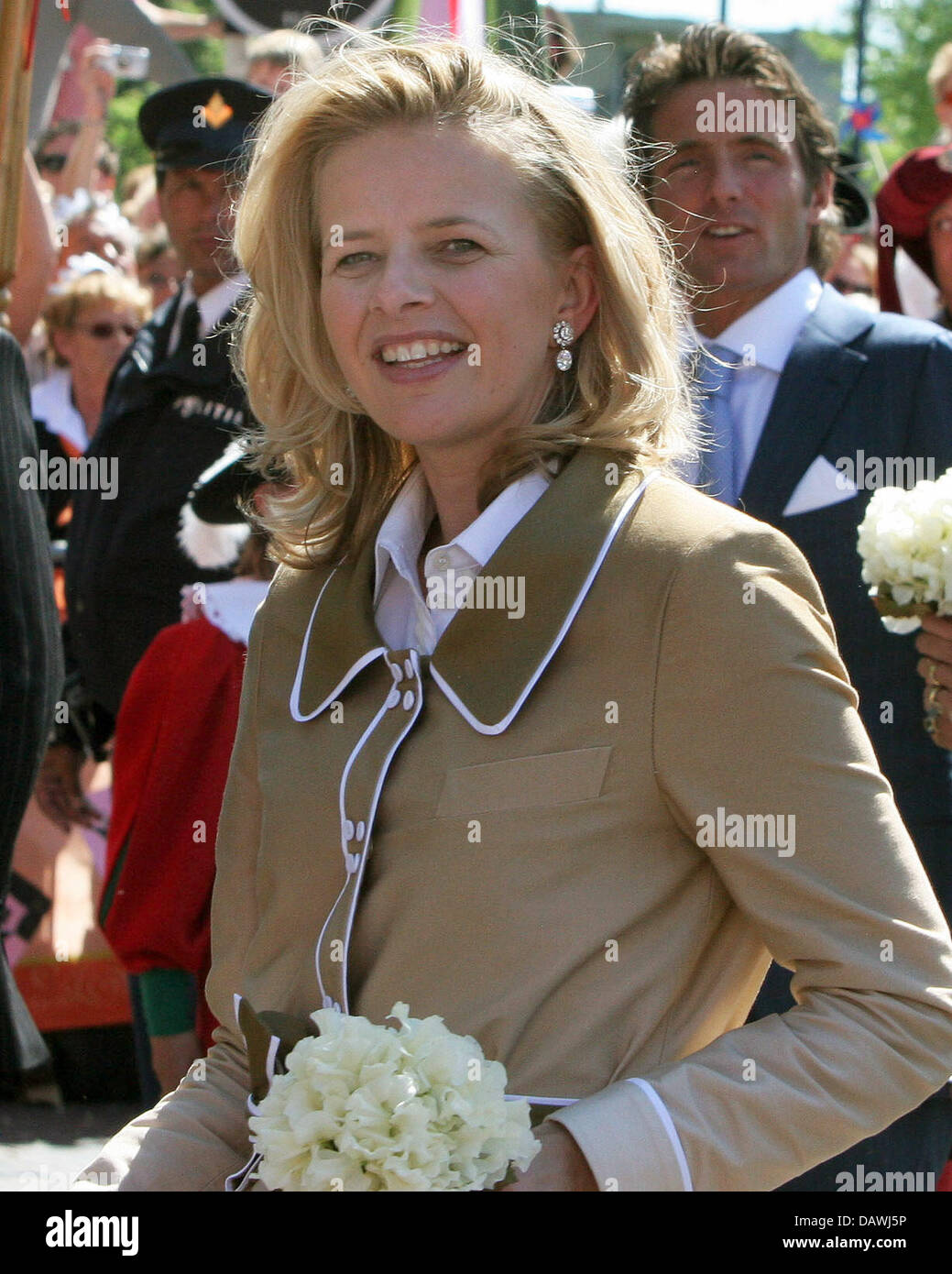 Dutch Princess Mabel smiles during her 'Queen's Day' visit to Den Bosch, Netherlands, Monday, 30 April 2007. Photo: Albert Nieboer (NETHERLANDS OUT) Stock Photo