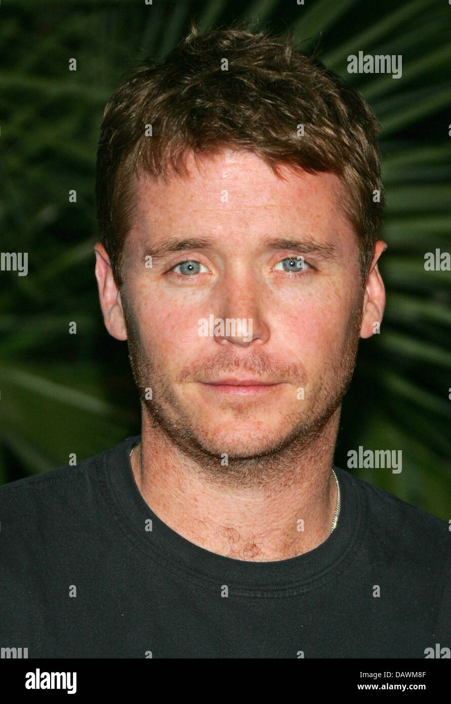 US actor Kevin Connolly smiles to the cameras as he arrives for the 40th anniversary party of US film company 'New Line Cinema' in Cannes, France, 22 May 2007. Photo: Hubert Boesl Stock Photo