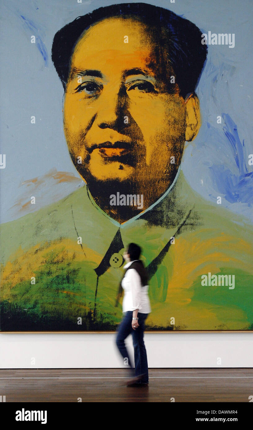 A visitor to the Frieder Burda Museum walks past the work 'Mao' (1973) by Andy Warhol in Baden-Baden, Germany, 24 May 2007. The exhibition focuses on 45 large-sized paintings and 40 little known sketches by Pop Art icons such as Andy Warhol, Robert Rauschenberg, Roy Lichtenstein, Cy Twombly and Anselm Kiefer, all deriving from the collection Erich Marx is running until 07 October 2 Stock Photo