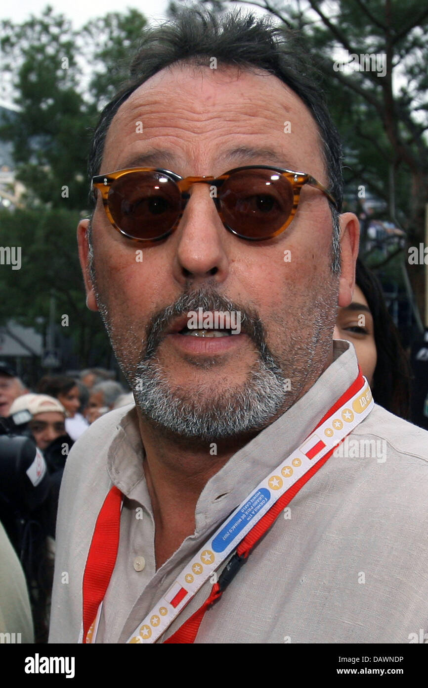 French actor Jean Reno smiles ahead of the start to the Grand Prix of Monaco, Monte Carlo, 27 May 2007. Stock Photo
