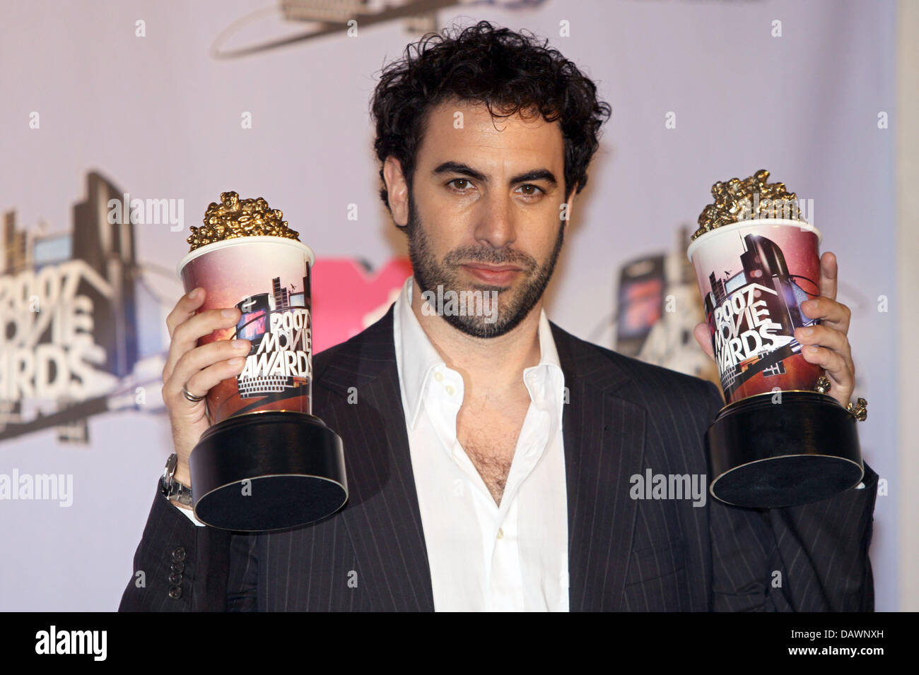 Comedic performance hires stock photography and images Alamy