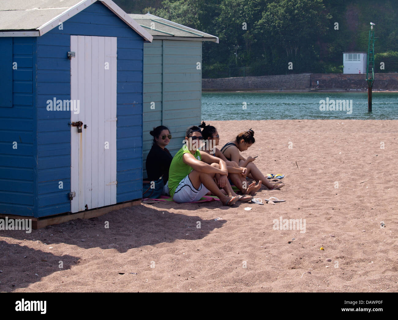 Asian family at the beach hi-res stock photography and images - Alamy