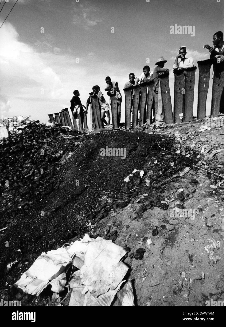 geography / travel, Ivory Coast (Republic of Cote d'Ivoire), people, young men at a rubbish dump in Abidjan, circa 1950s, Additional-Rights-Clearences-Not Available Stock Photo