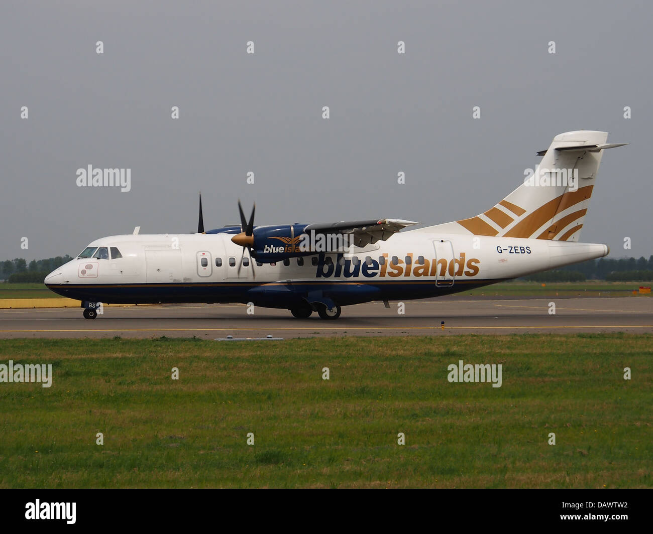 G-ZEBS Blue Islands ATR 42-320 - cn 066 4 Stock Photo