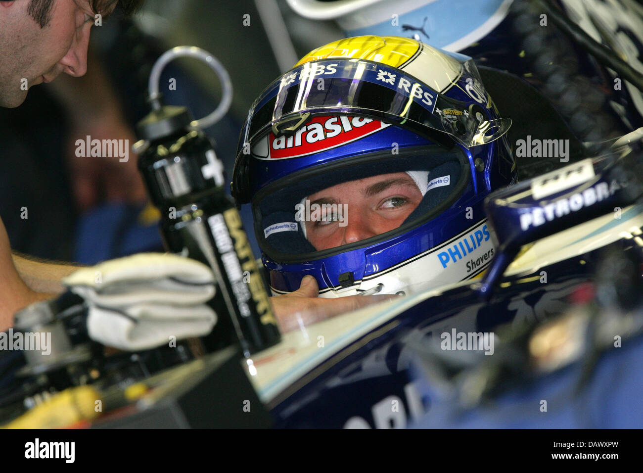 German Formula One driver Nico Rosberg of Williams sits in his race car during the second practice session at the Circuit de Catalunya race track near Barcelona, Spain, 11 May 2007. The 2007 Formula 1 Grand Prix of Spain takes place on 13 May. Photo: JENS BUETTNER Stock Photo