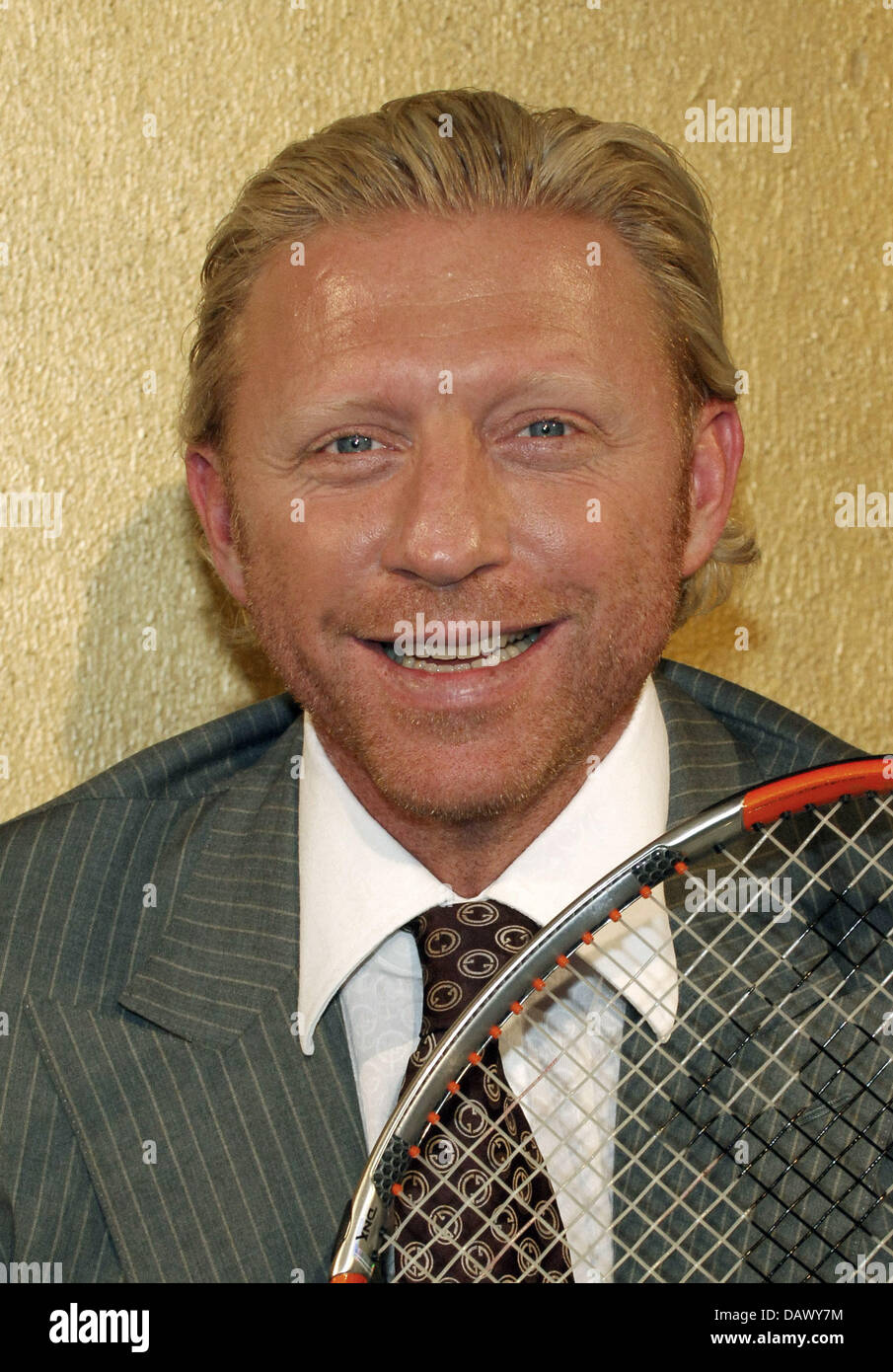 Former tennis pro Boris Becker poses with a racket during the presentation of the new 'Boris Becker' (BB) tennis collection in Hamburg, Germany, 14 May 2007. The BB collection includes bags, rackets and functional sportswear. A serving tennis player, to remind of the strengths of threefold-Wimbeldon-winner Becker, functions as the collection's logo. Photo: Wolfgang Langenstrassen Stock Photo