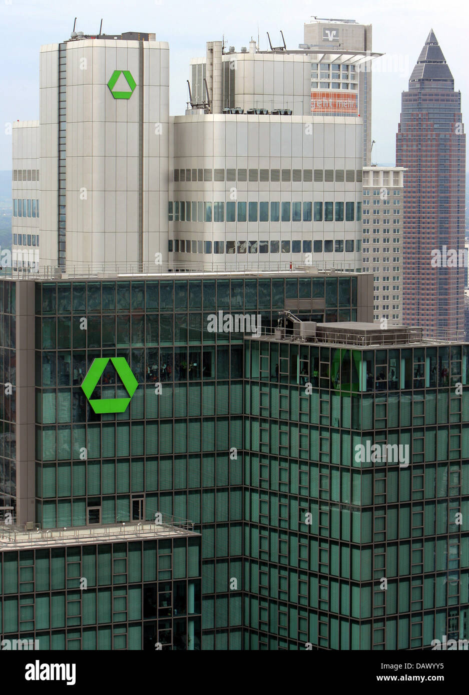 The picture shows the skyscrapers Gallileo (front), the 'Dresdener Bank' tower and the Messeturm (Fair Tower, back) in Frankfurt Main, Germany, 12 May 2007. Photo: Arne Dedert Stock Photo