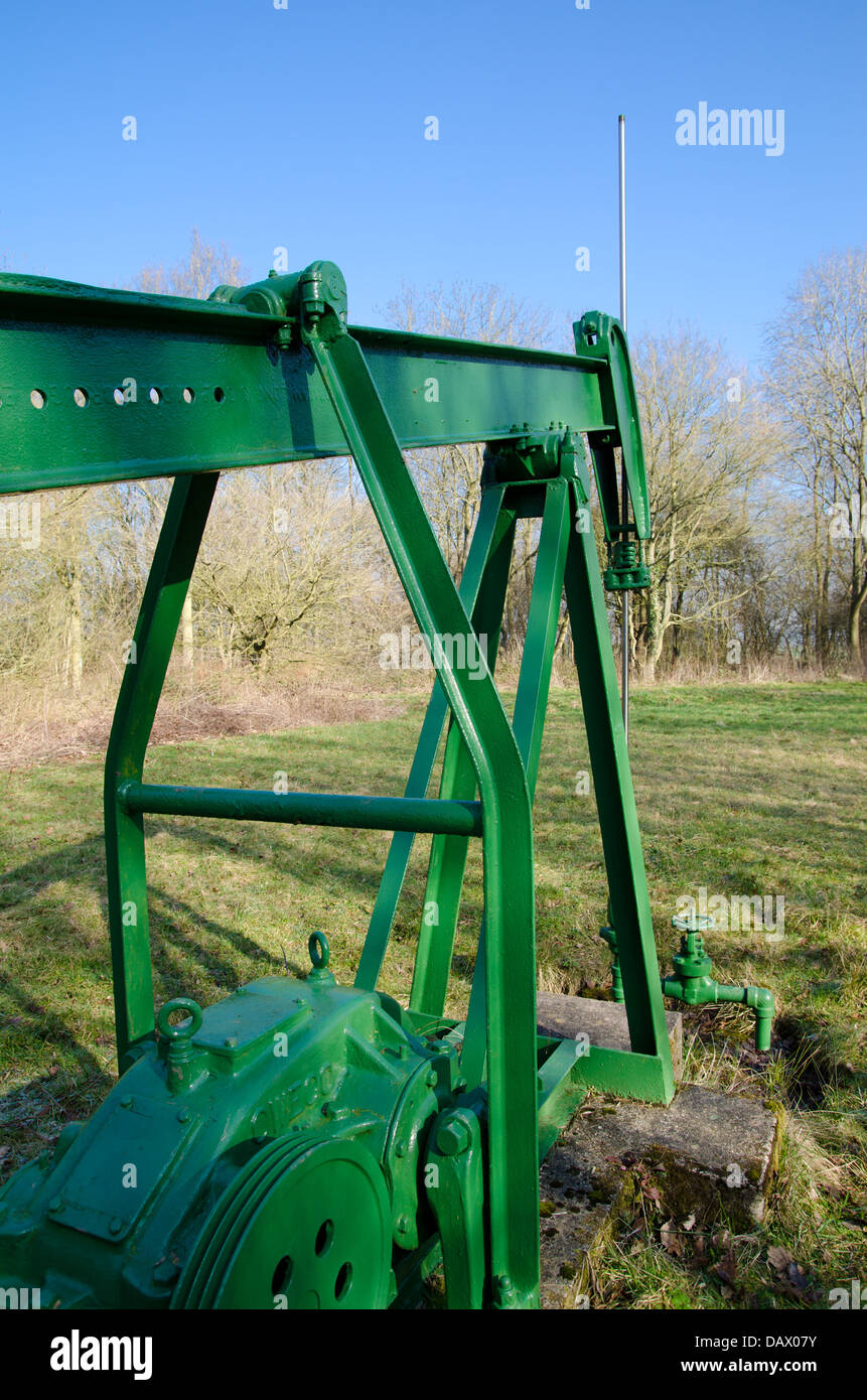 Nodding donkey at Dukes wood drilling field, Eakring Stock Photo Alamy