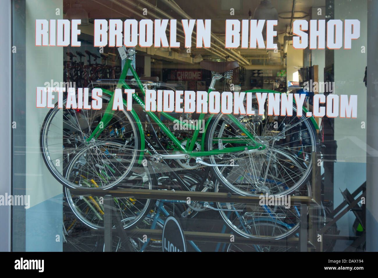 Brooklyn new york bike hi res stock photography and images Alamy