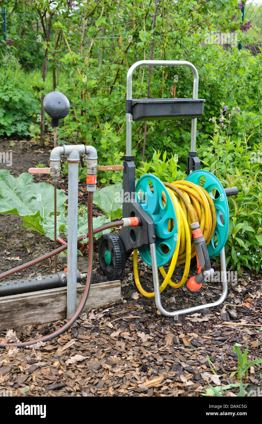 Garden hose tap hi-res stock photography and images - Alamy