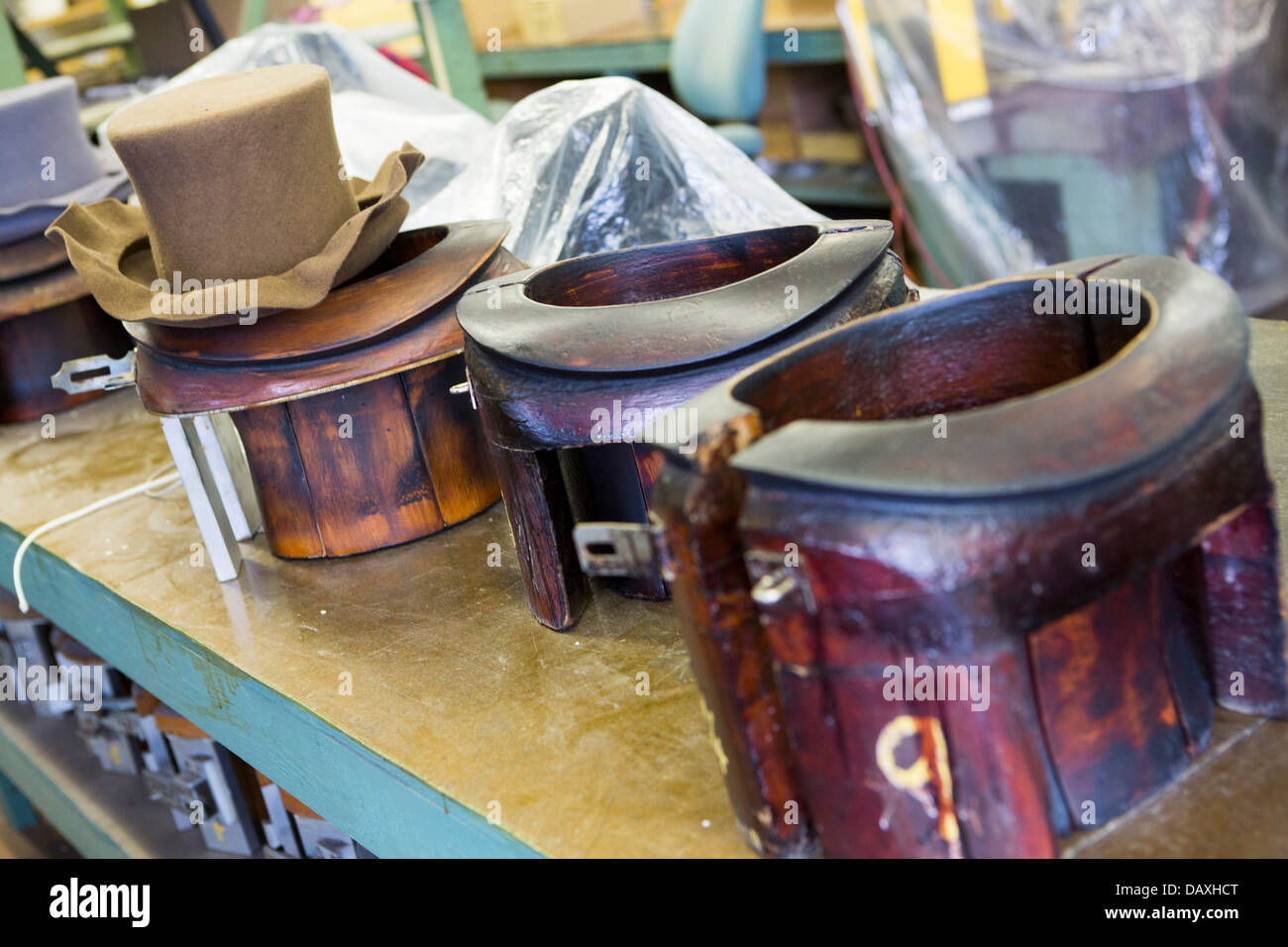 Hat manufacturing at the Bollman Hat Company in Pennsylvania Stock
