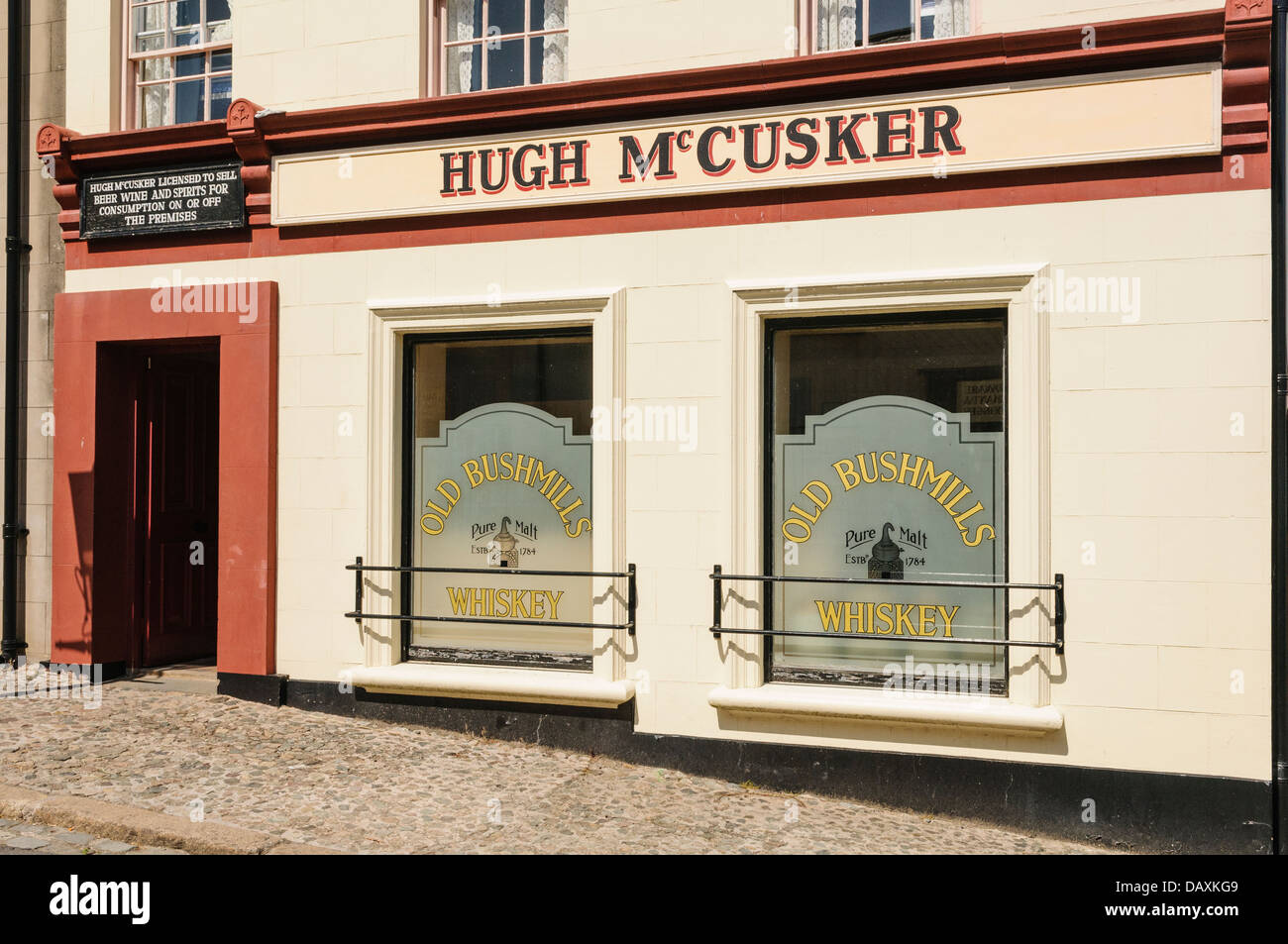 Old victorian traditional pub hi-res stock photography and images - Alamy