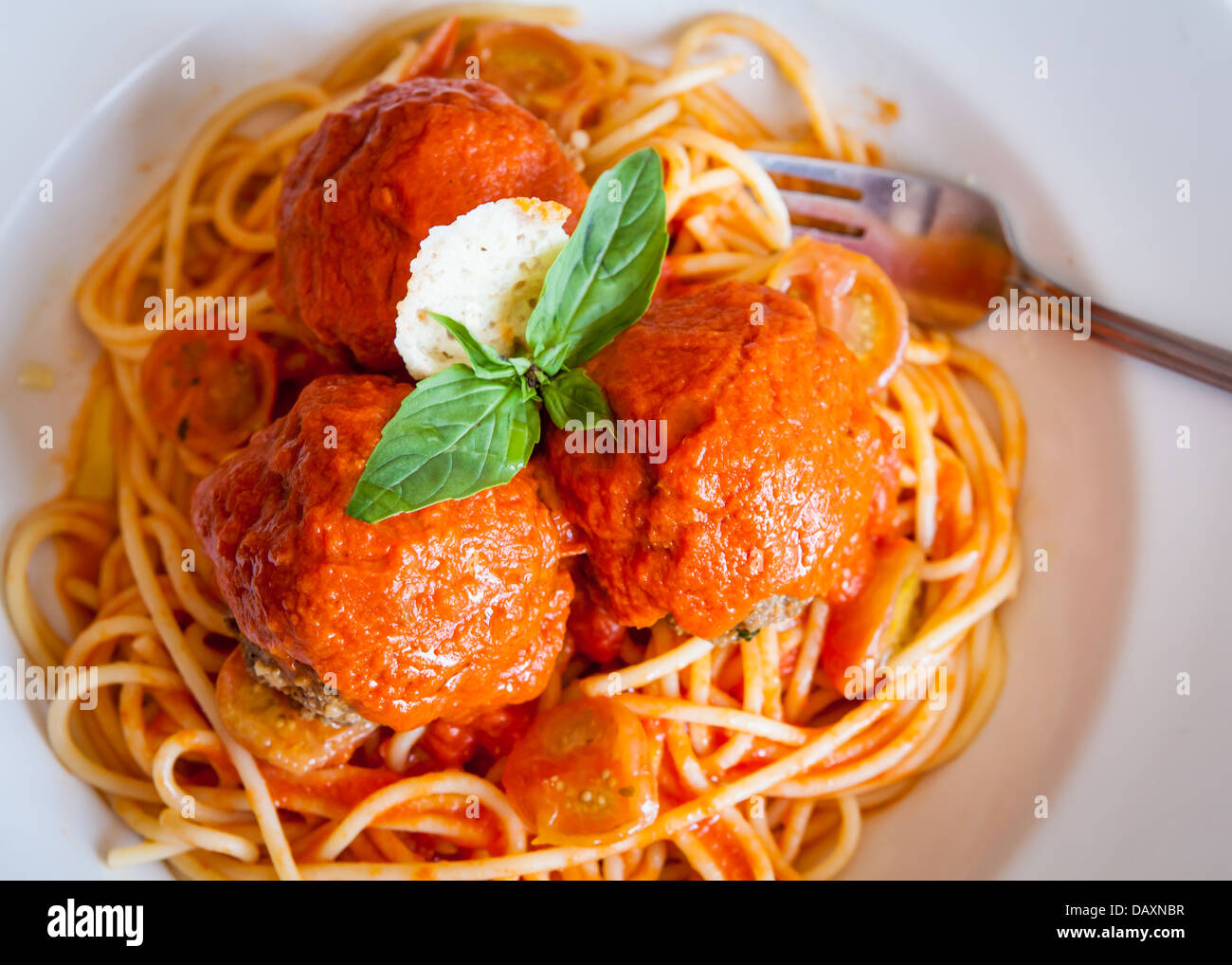 spaghetti and meatballs Italian meal Stock Photo Alamy