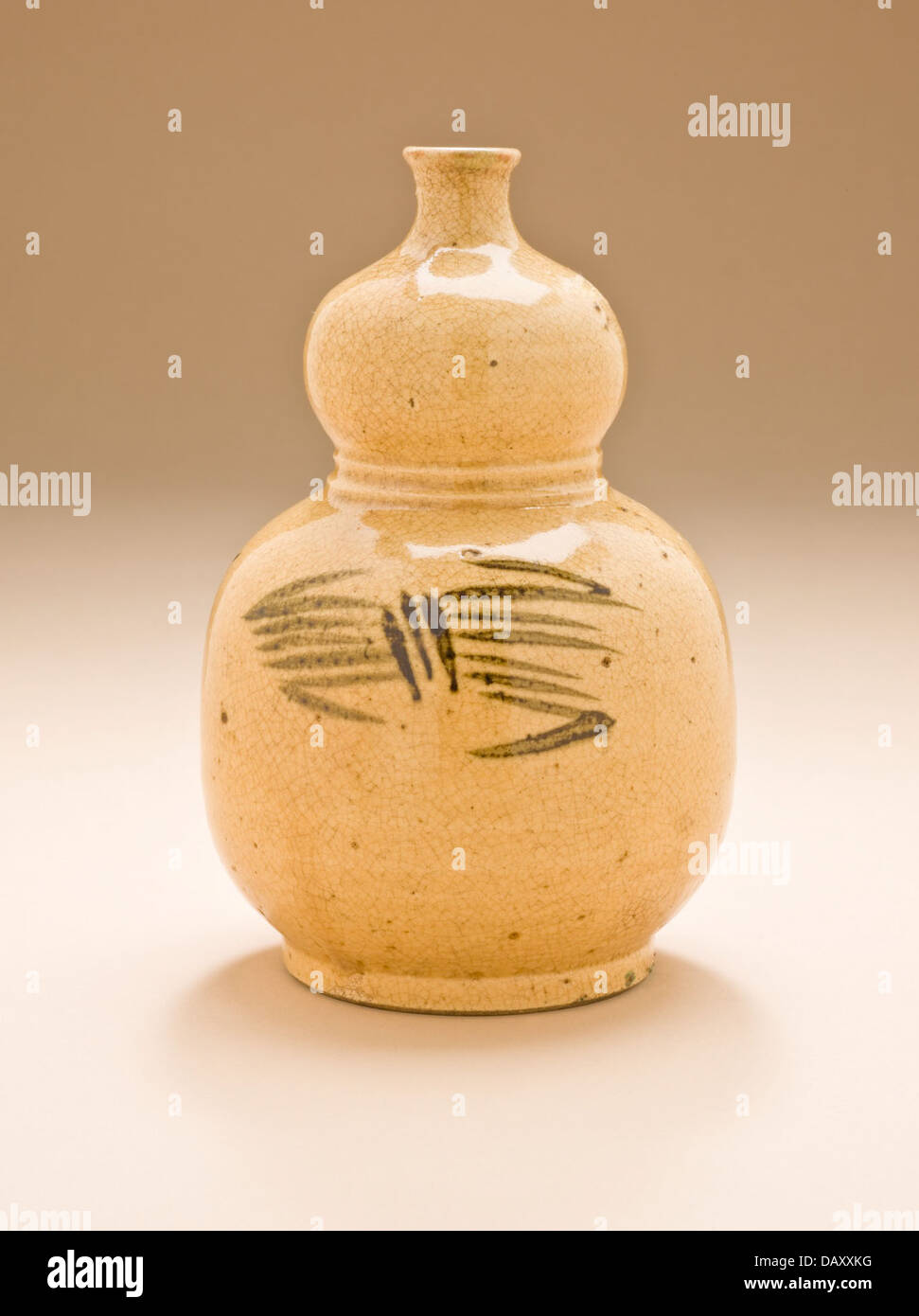 Gourd shaped sake bottle hires stock photography and images Alamy